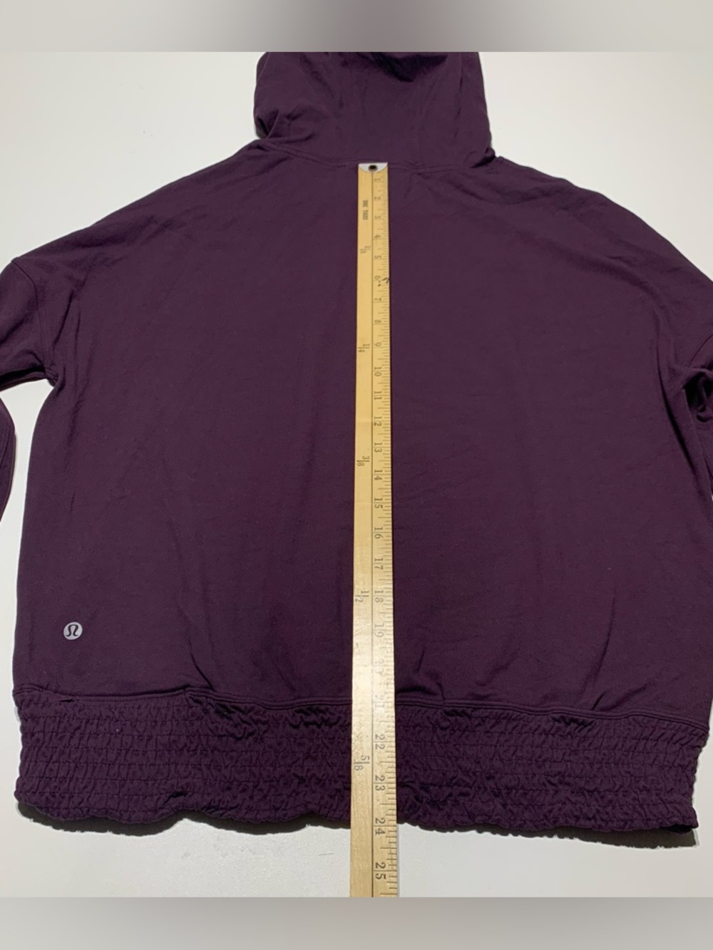 Lululemon Hoodie Pullover Sweater Women's Burgundy Plum Smocked Trim Size 12 - Picture 7 of 8